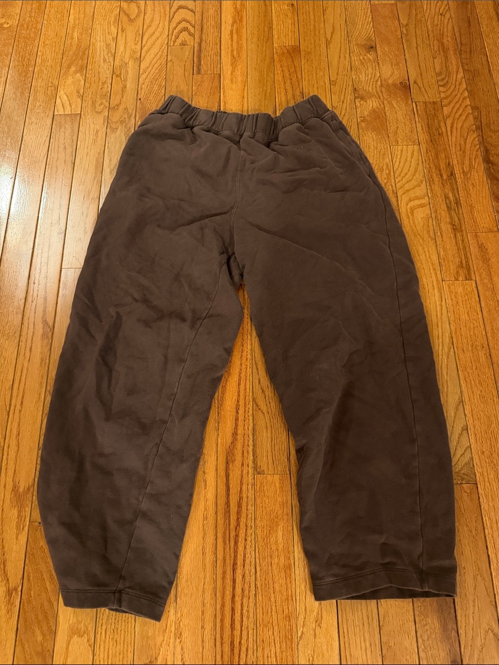 American Eagle Outfitters Women’s Dark Brown Barrel Leg Sweatpants